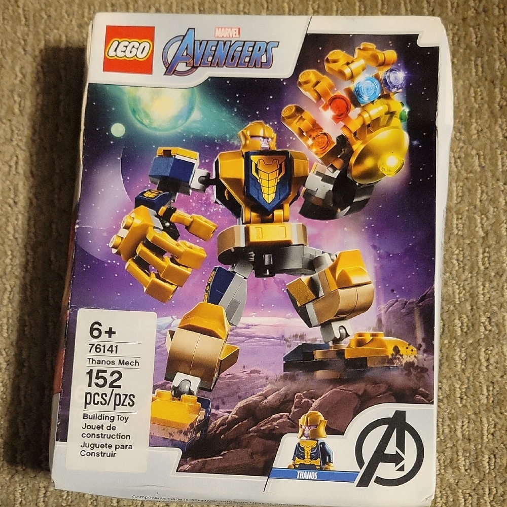 LEGO Marvel Avengers Thanos Mech in Gold and Blue